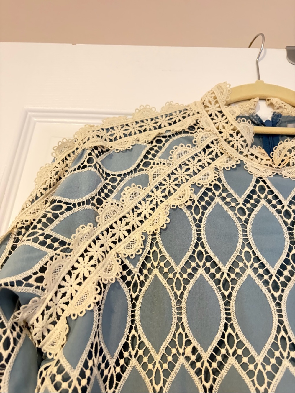 Vintage Sophi Marand women’s Crochet Lace Dress + A LITTLE GIFT 🎁 - Picture 5 of 12